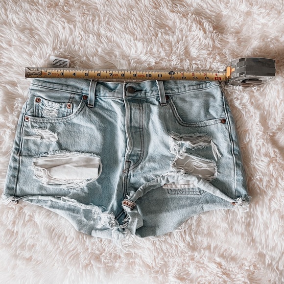 Levi’s 501 high rise jean shorts ✨ - Picture 7 of 9
